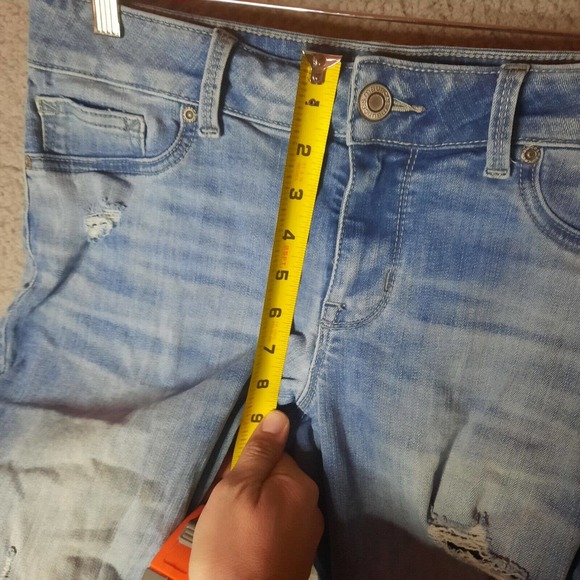 Maurices Women's Size M Distressed Midrise Skinny Jeans Raw Hem Blue - Picture 7 of 9